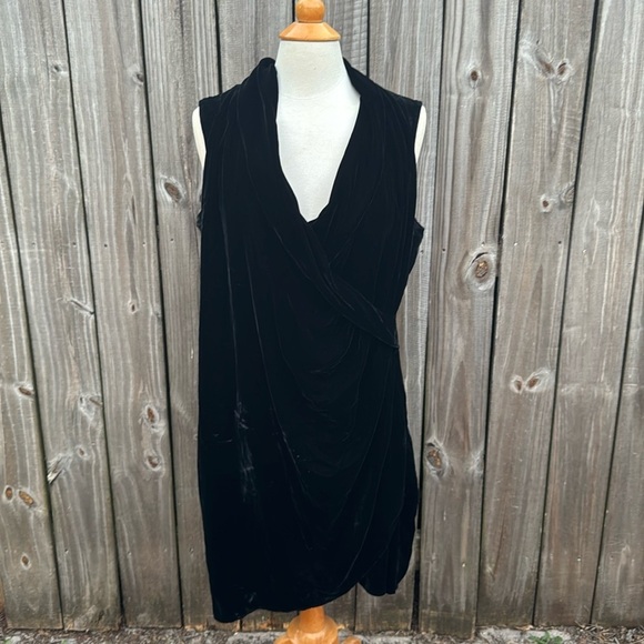 Saks Fifth Avenue velvet faux wrap dress, silk blend, size 14 - Picture 1 of 7